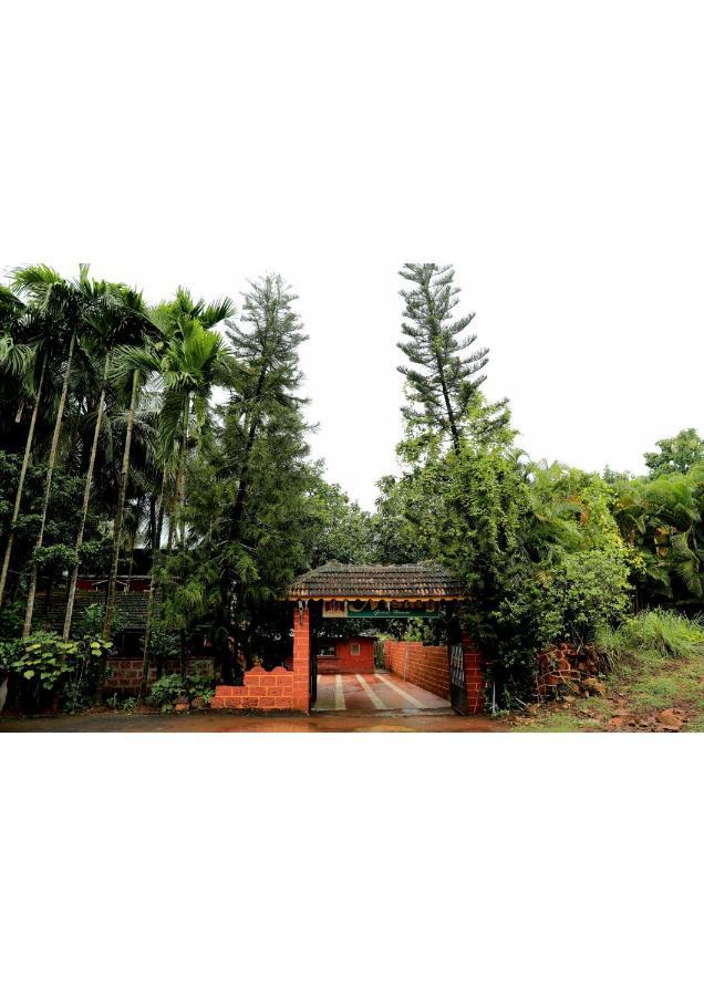 Nisarg Resort Guhagar Luaran gambar
