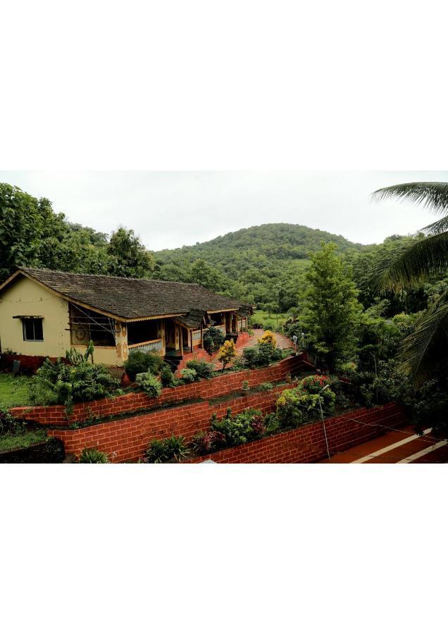 Nisarg Resort Guhagar Luaran gambar