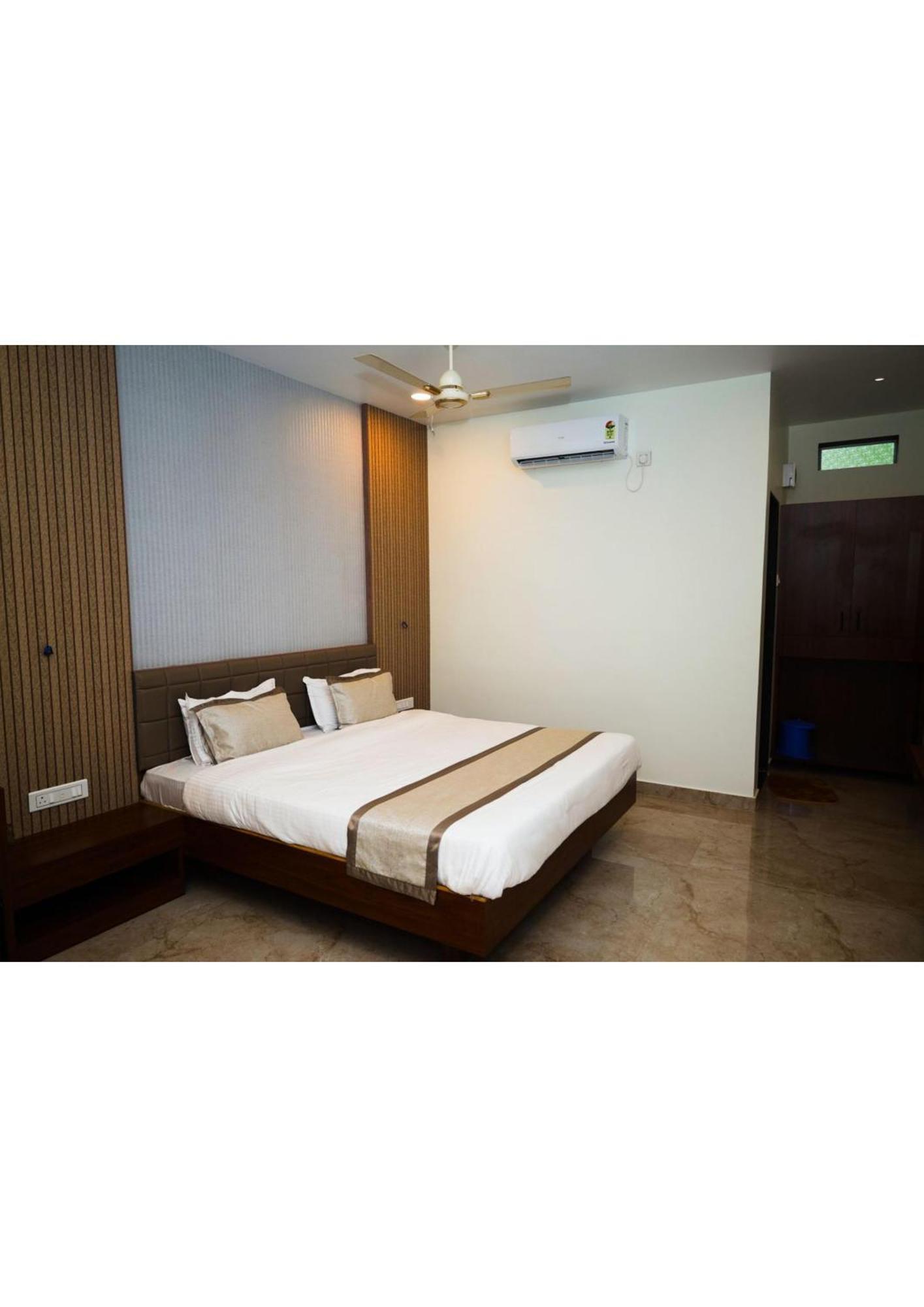 Nisarg Resort Guhagar Luaran gambar