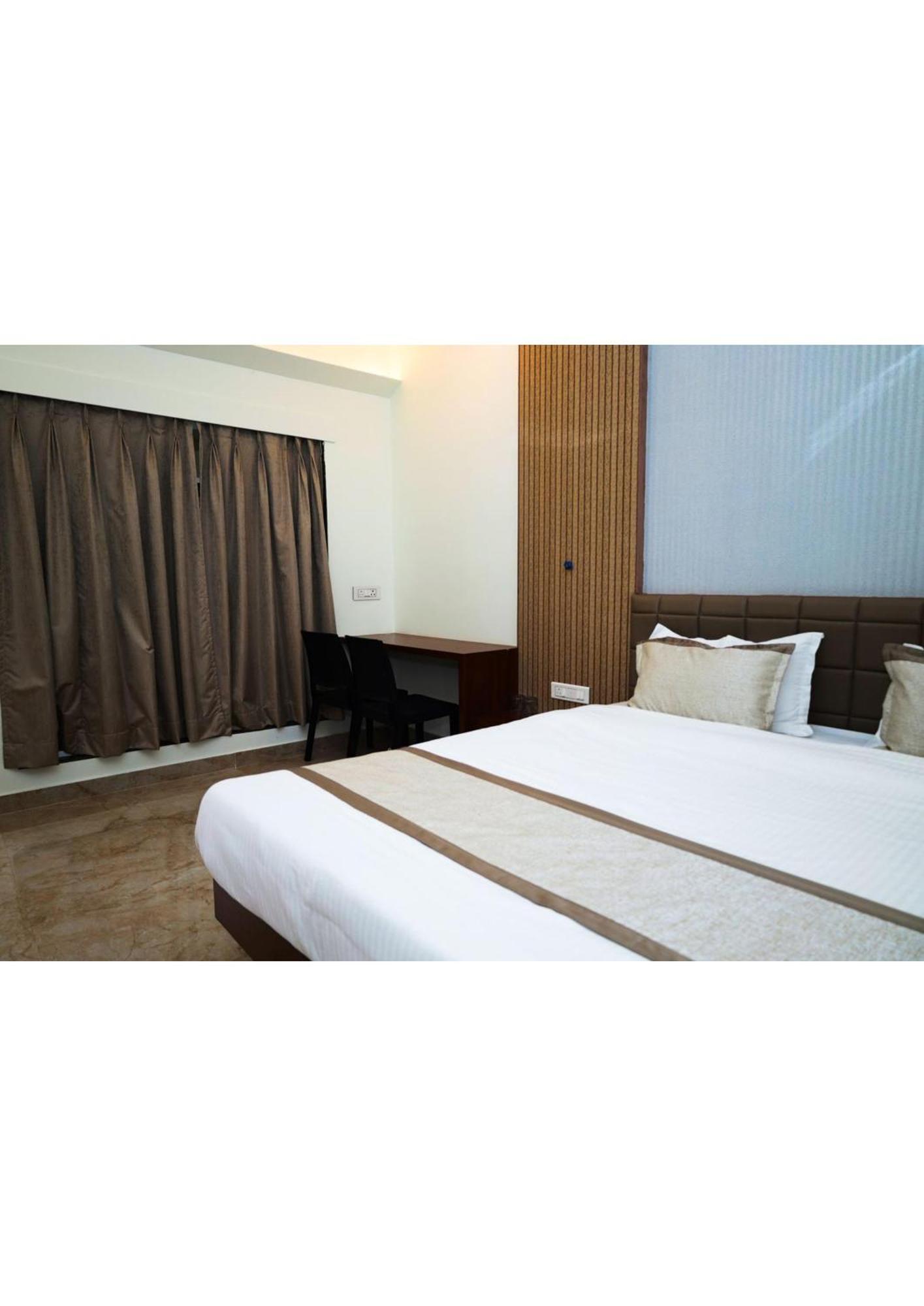 Nisarg Resort Guhagar Luaran gambar